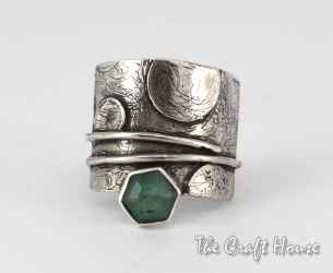 Sterling silver ring with Zoisite - 80.78 € (158 lv)