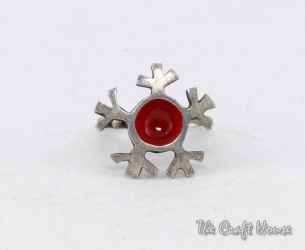 Silver ring with enamel - 53.69 € (105 lv)