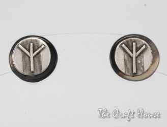 Silver earrings with horn - 74.14 € (145 lv)