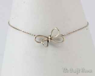 Silver necklace - 53.69 € (105 lv)