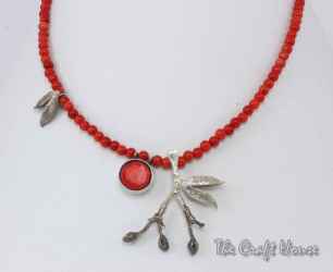 Silver necklace with Coral - € ( lv)